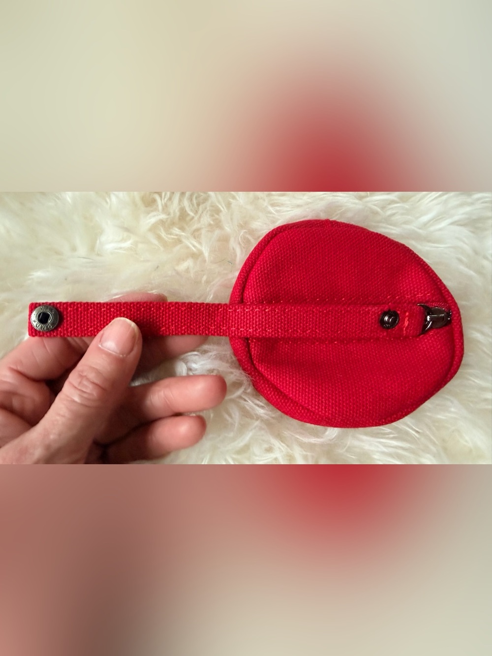 Chanel BEAUTE Red Coin Purse w White ‘CHANEL' Branding NEW in SEALED Bag w Box - Picture 7 of 11